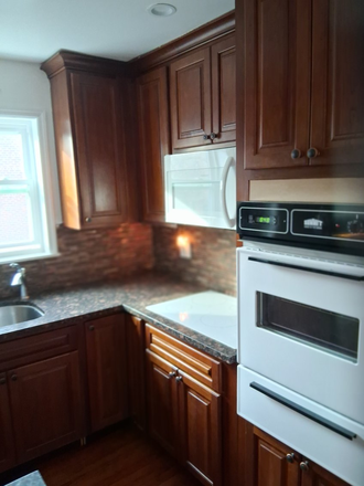 Kitchen - Perfect for Roommates – 4BR Off‑Campus Apartment