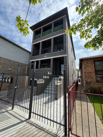 Exterior - 2739 South Shields Avenue, 3 Beds/2 Baths, 4 Min Drive/20min Walk from Campus Apartments