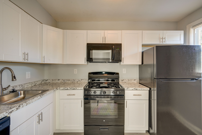 kitchen - 6105 Chinquapin Parkway