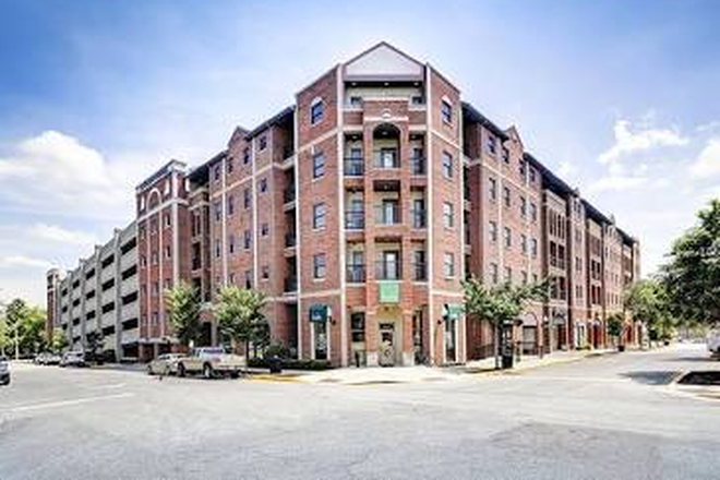 Street View - Relet (Lease Takeover) at Chauncey Square Apartments
