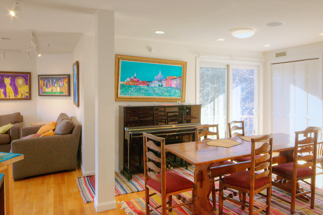 Dining Room - Stunning 4BR/2.5BA Top-Floor Penthouse near Porter Square!