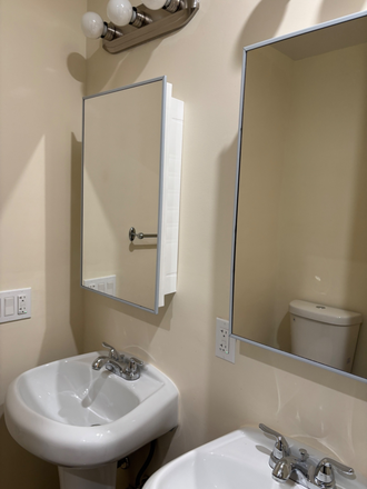 bathroom - 3 Bed | 2 Bath on Haviland - Available Now - Close to Campus! Apartments