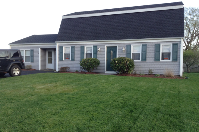 street view - 44 Foster Lane Narragansett, RI 02882 House