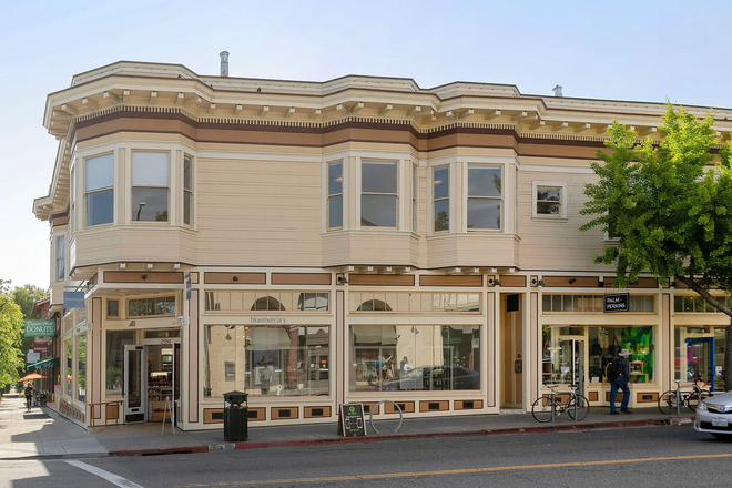  - Available 2 Bedroom Unit In The Elmwood!