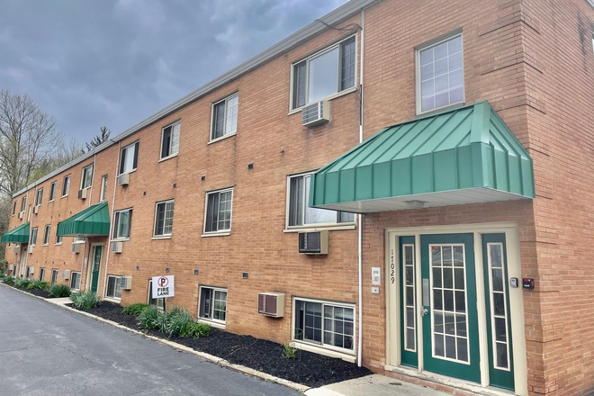 Photo - Madison House Apts
