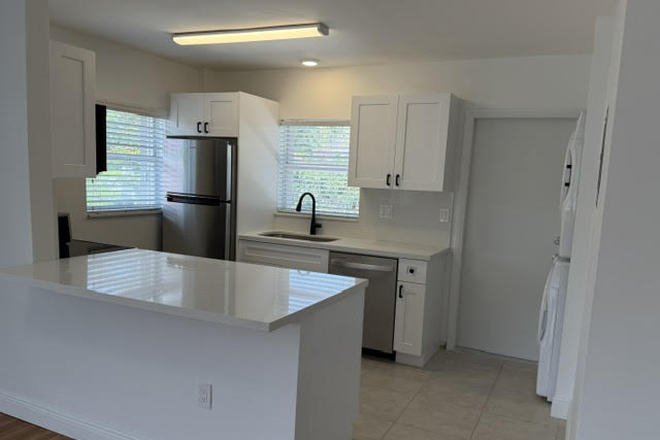 Kitchen - Exceptional and spacious duplex 2/2 Duplex
