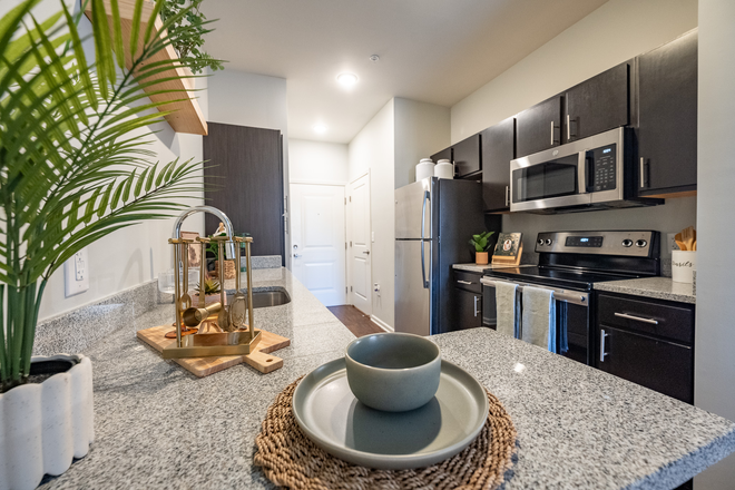 Dining - Wabash Landing Apartments