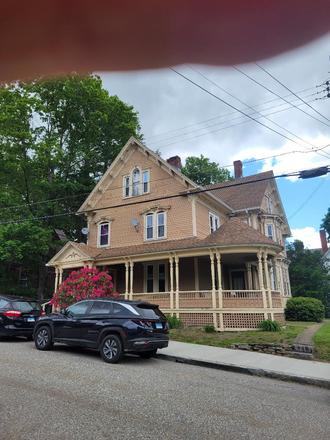175 North St - Shared four bedroom apartment in ground floor Victorian multifamily.