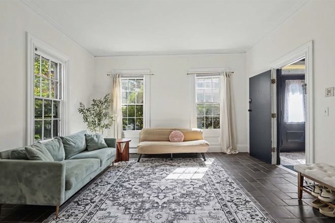 Living Room - 3 Bedroom 1 Bath Apartment in College Hill
