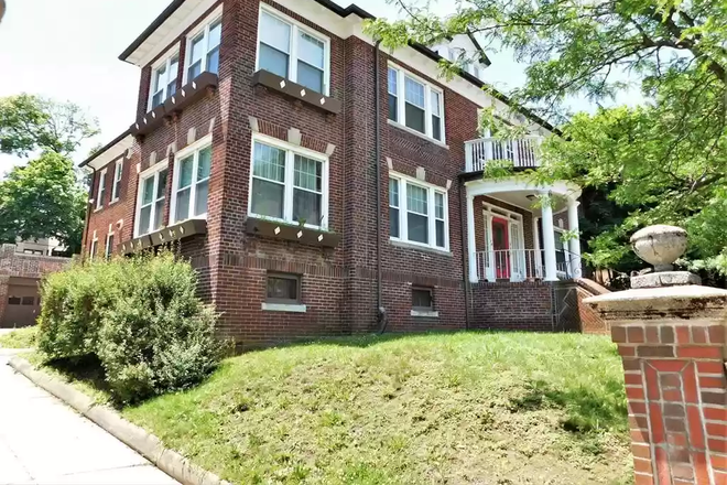 Exterior - Franklin Park Cove