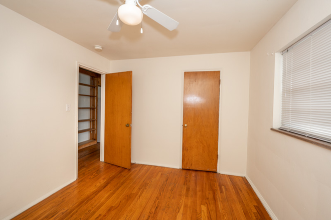 Bedroom - 130 E. Shields Apartments