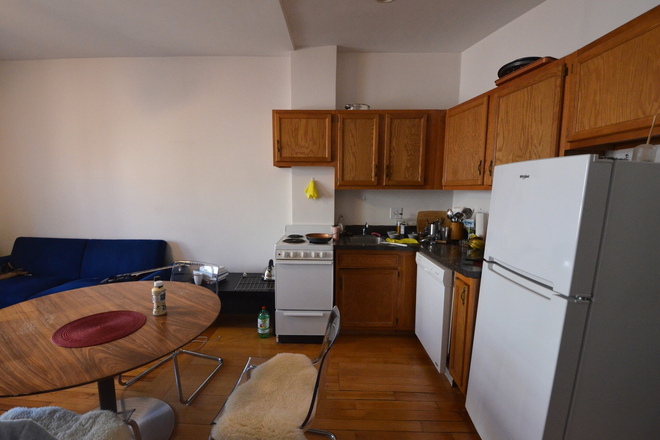 Kitchen - Spacious 1 Bed on Symphony Rd -- $2,600 *CONTACT ZEB (401)473-8562* Apartments