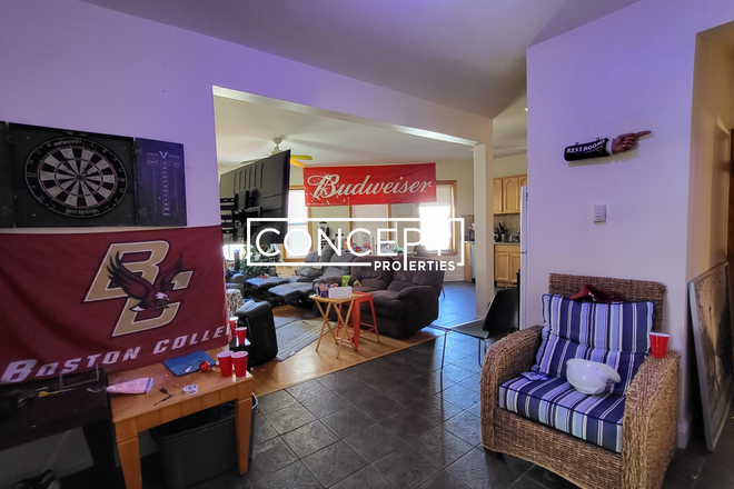 47 Orkney - 5 beds 2 baths - [9.1.2026] 5 beds 2 baths in Cleveland St [No fee] Apartments