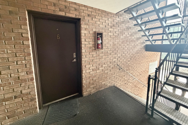 unit - Two bedroom condo close to campus