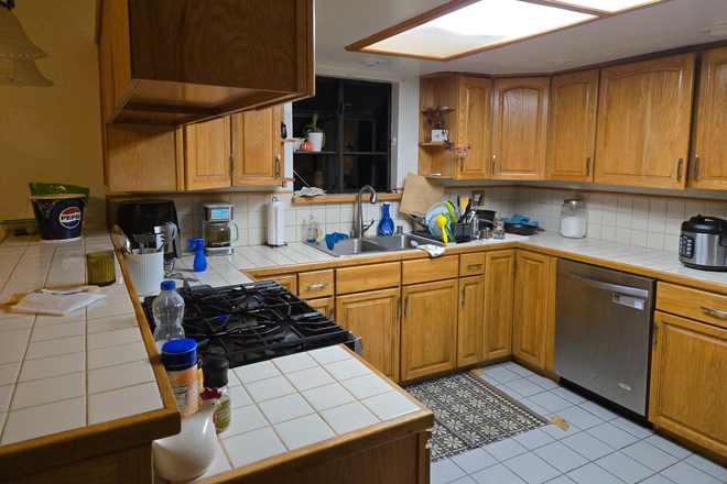 Kitchen - 2 Rooms Available in 5BR, 3BA, shared house walking distance to campus, canyon crest area