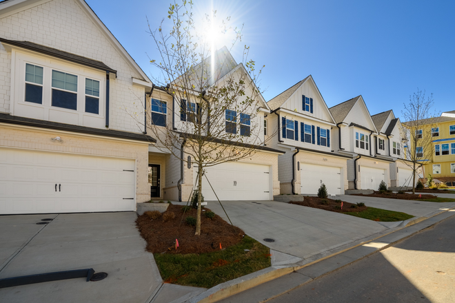 Front - Towns at Creekside - CLOSE TO EVERYTHING Townhome