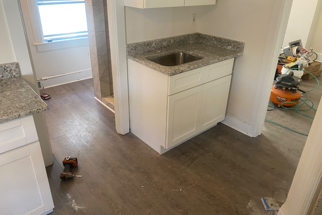 Fully renovated kitchen - Unfurnished 1BR apt-Bank St-Princeton