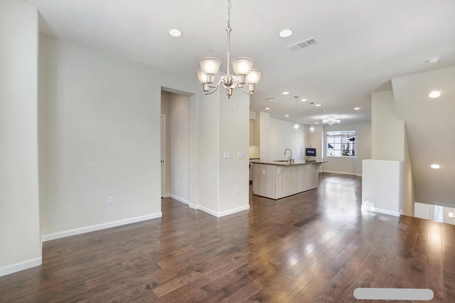 Social Floor - $3,800 - 3/3.5 - 1946ft2 - ? Huge 2015 Marina Bay Home - EV Charger, 2-Car Garage, High Ceilings