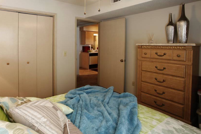 live picture of layout - Markham Hill Apartments