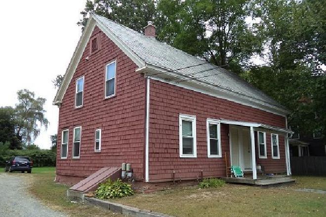 LOCATION/LOCATION/LOCATION - 105R Meadow Street - 3BR (Townehouse Management Associates)