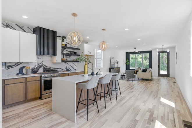 Kitchen/Living Room - Wedgewood Houston Luxury Abode House