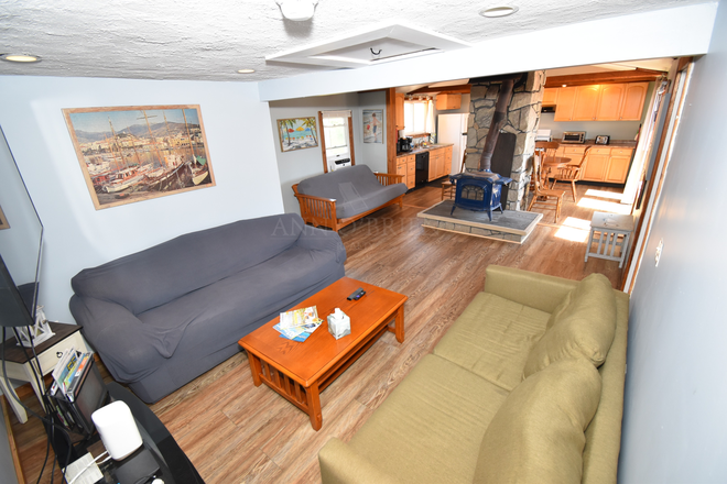 Living Room - 5 Shore Road House