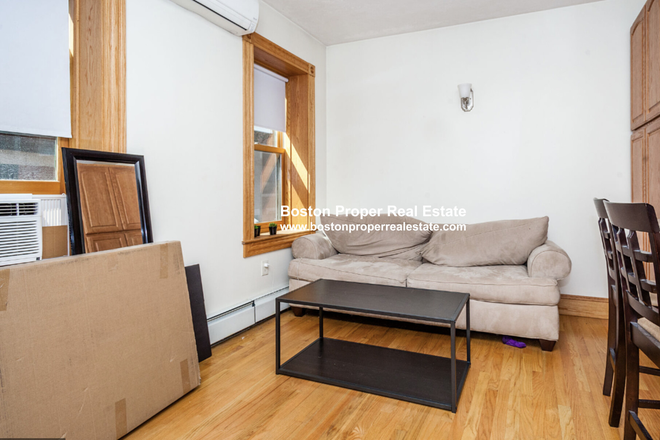 a - 2 bed w/livingroom Apartments