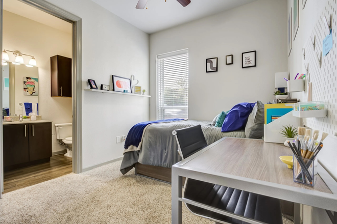 Bedroom - Lark Northgate - Sublease Apartments