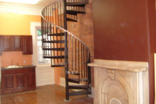 Stairs to 2nd floor bedroom - Spacious 1 Bedroom Apartment