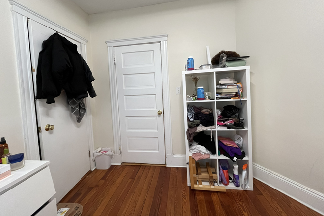 Shelf - Fully furnished 4Bed/2Bath apartment near Inman square Somerville