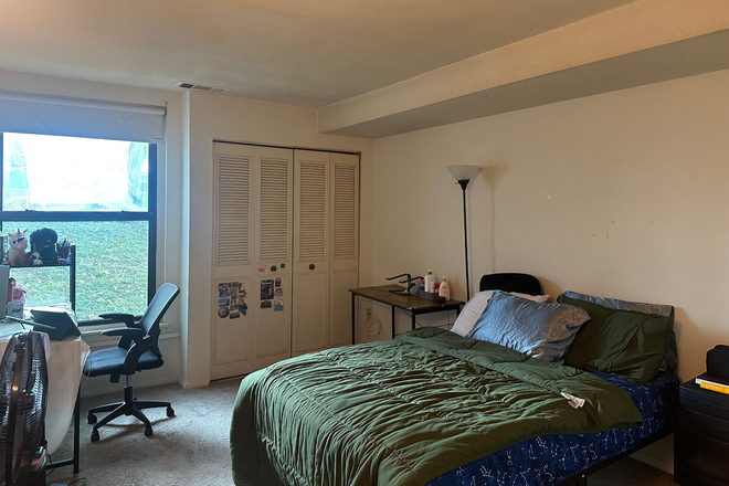 Room2 - Brandywine apartments: entire unit available for lease transfer