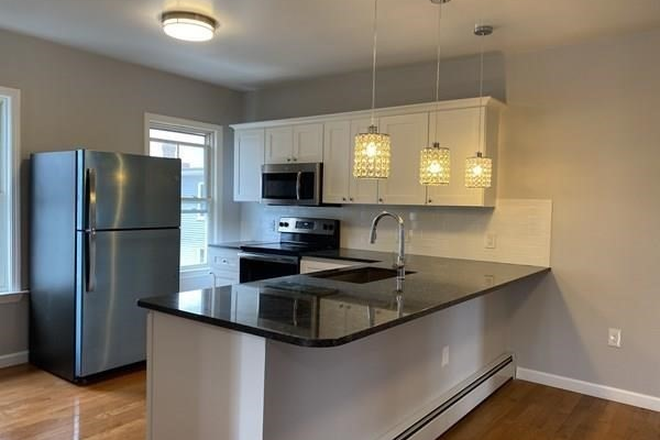 kitchen - Beautiful Modern 3 Bedroom 2 Bathroom Apt Near Harvard University Allston Campus