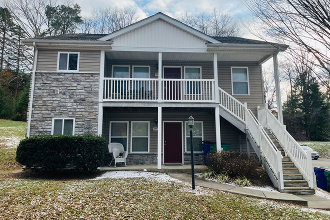  - 3 Bedroom 3 Bathroom Duplex