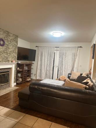 Living room - Lake hills House