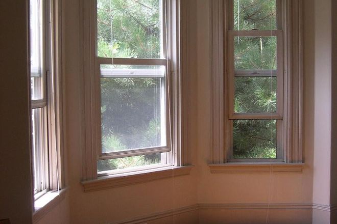 Bedroom - Gorgeous 2 BD Victorian Apartment for rent