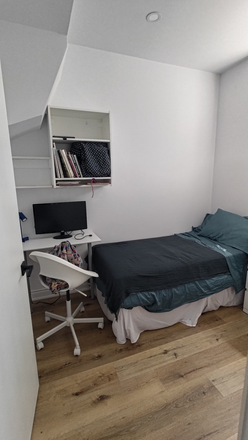 Bedroom - 1 Furnished Bedroom, A.C included, New Build, Main and Danforth, steps away from subway and Go Apartments