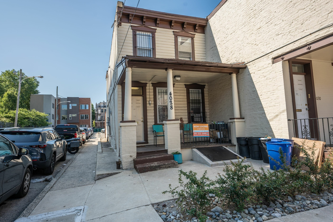 4028 Locust - 4028 Locust St Apartments