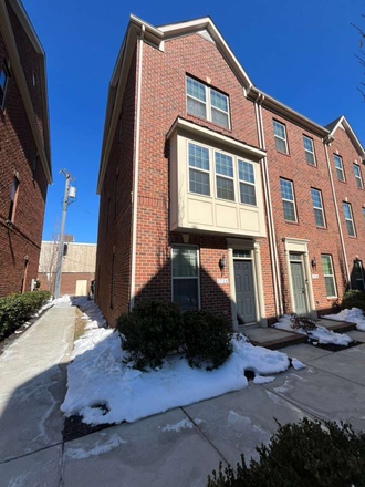 sunny end unit - Luxury New Construction + Private Garage - Steps from Johns Hopkins  Hospital