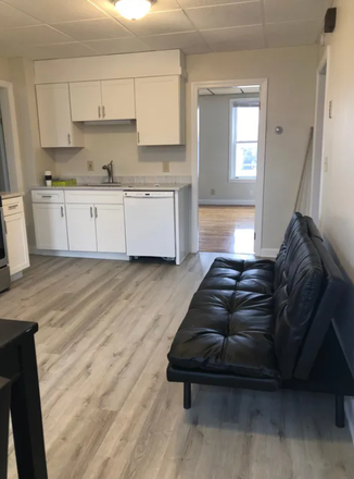 Call NOW for showings! 617-236-8600 - LYMAN AVE - 2ND FLR 3BR NEAR TUFTS AVAIL *6/1/2027* W/ 2 BATH, PRKNG, FREE LNDRY ON SITE, DECKS, YRD Apartments