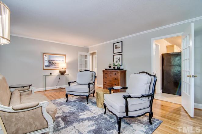 Park Views - **Charming 3-Bedroom Bungalow with Park Views in a Prime Durham Location* House