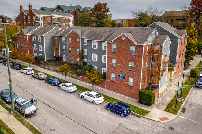 Highland Commons Exterior - Highland Commons Apartments