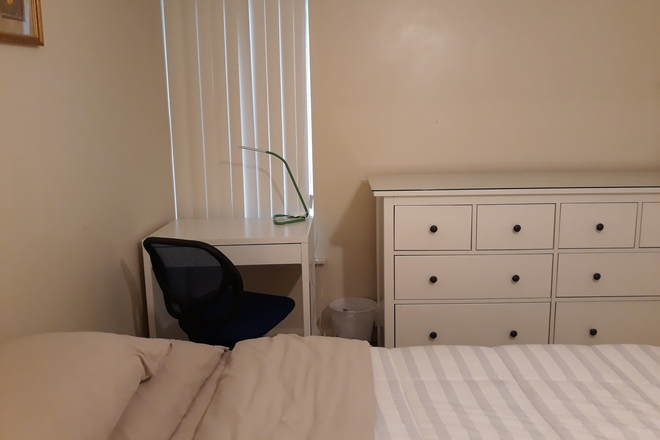 Bedroom 2 - 2 Bedroom for Rent in Greenbelt (Greenbriar Condominium)