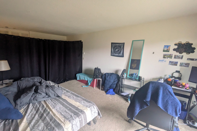 Hall - Brandywine Apartments