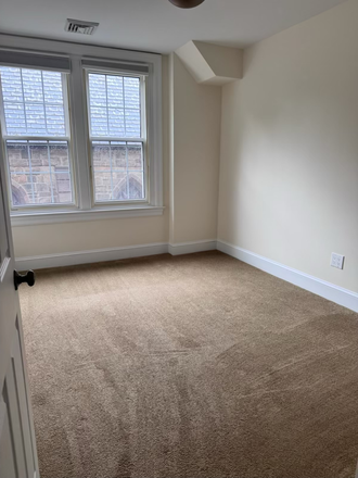 Bedroom - Room available at 2BR Apartment 5-min from campus, looking for roommate