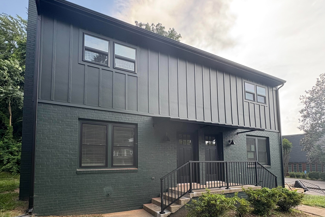 Welcome to 106 Perry Dr - Chic North Downtown rental