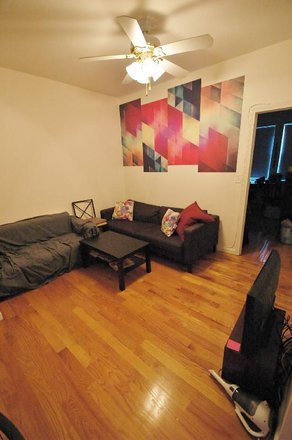 . - 3 Bed 1 BA on Westland Ave Avail 9/1 Apartments