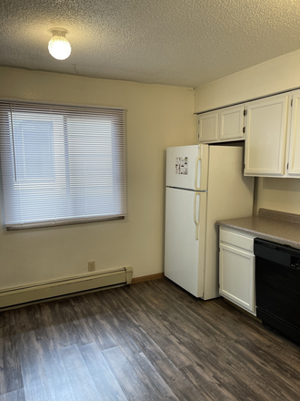 Kitchen - 2BR Just a Few Blocks from Campus! Apartments