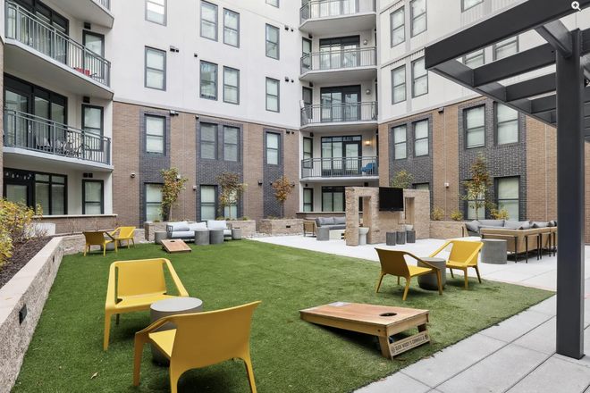 Courtyard - The Standard at College Park, Sublease 2026 Spring Semester Apartments