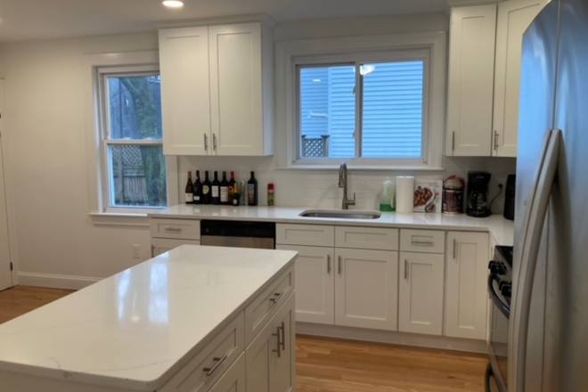 Call NOW for showings! 617-236-8550 - NORFOLK ST - FURNISHED 7BR SF HOUSE FOR *9/1/2026* W/ LNDRY, RNTL PRK, 2 BATH, BSMNT, YARD, PATIO!