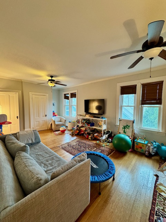 great room - Large townhouse style apartment located on the East Side Hope Village neighborhood.